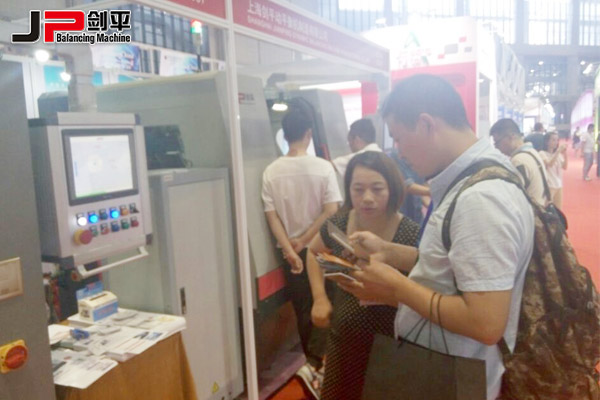 新能源汽車全面發(fā)展，劍平助力汽車智能化|動(dòng)平衡機(jī)